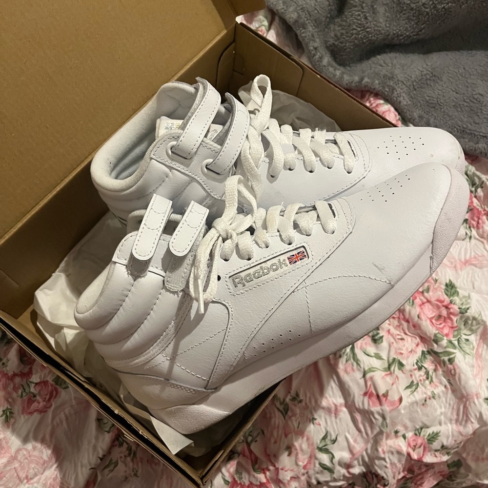 Reebok Men's White High-Top Sneakers